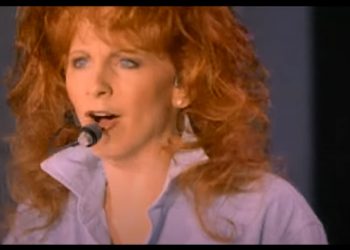 reba-mcentire-to-re-launch-1994-'reba:-live'-special-on-youtube
