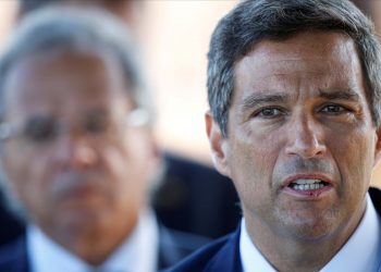 communication-collapse:-inside-facebook's-tussle-with-brazil's-central-bank