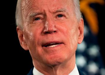 democrats-warned-of-targeting-by-hackers-posing-as-facebook