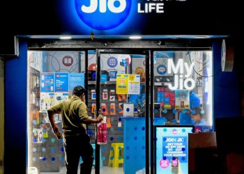 will-india's-jio-be-the-next-tech-giant?