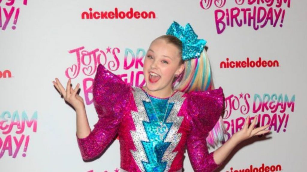 'dance-moms'-alum-jojo-siwa-is-unrecognizable-after-makeover-by-youtube-star-james-charles