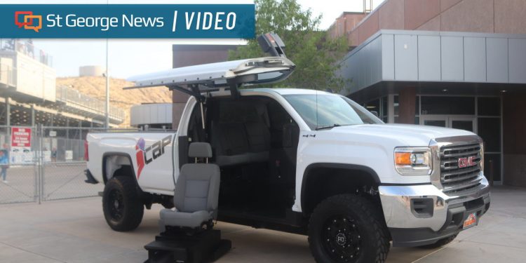 'i-just-want-to-make-people-happy':-free-ride-service-for-disabled-teens-in-honor-of-late-youtube-…