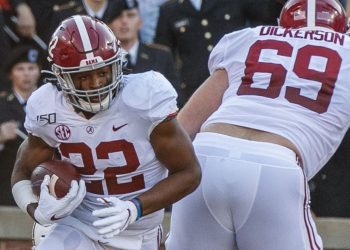 twitter-reacts-to-najee-harris'-career-night-against-ole-miss