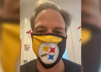 cnn's-jake-tapper-posts-selfie-on-twitter-wearing-steelers-mask-after-losing-bet-to-pa.-lt-…