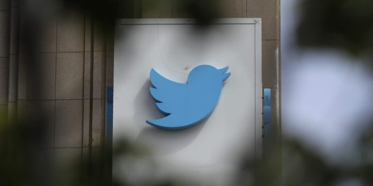 twitter-verified-our-medical-expertise,-but-we-are-powerless-to-stop-covid-19-misinformation