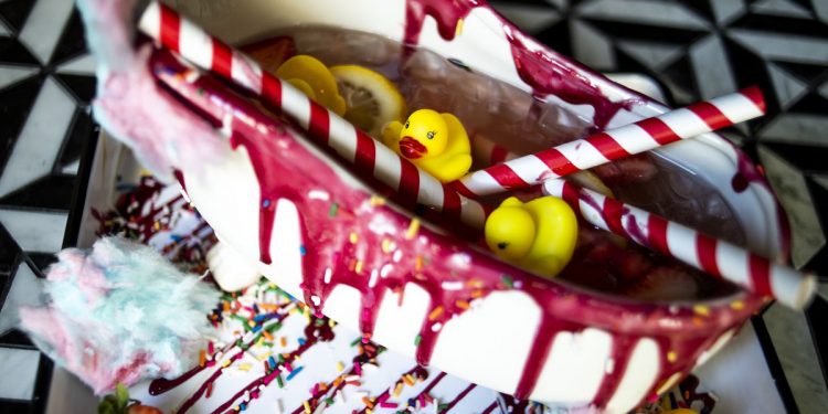 the-place-2-be's-new-downtown-hartford-location-is-made-for-instagram;-take-a-look-inside