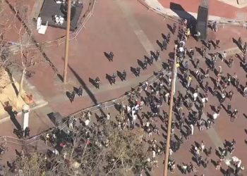 free-speech-rally,-twitter-protest-in-san-francisco