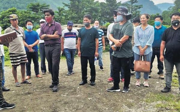 this-arunachal-pradesh-ias-officer-is-preparing-an-army-of-his-own-cadre