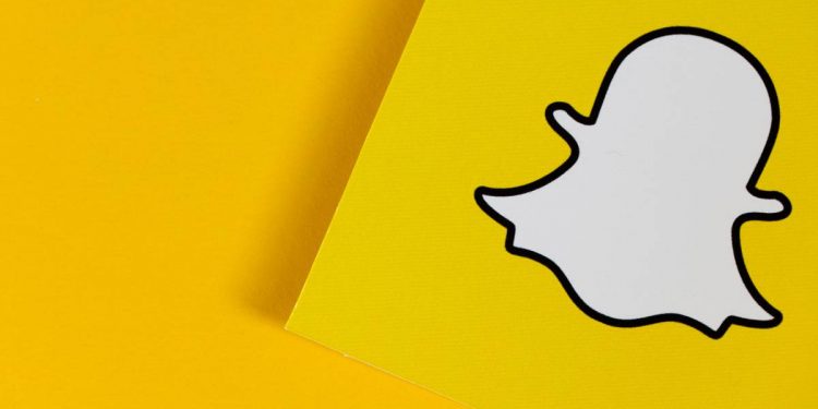 toddler-sent-nude-photos-to-mother's-phone-contacts