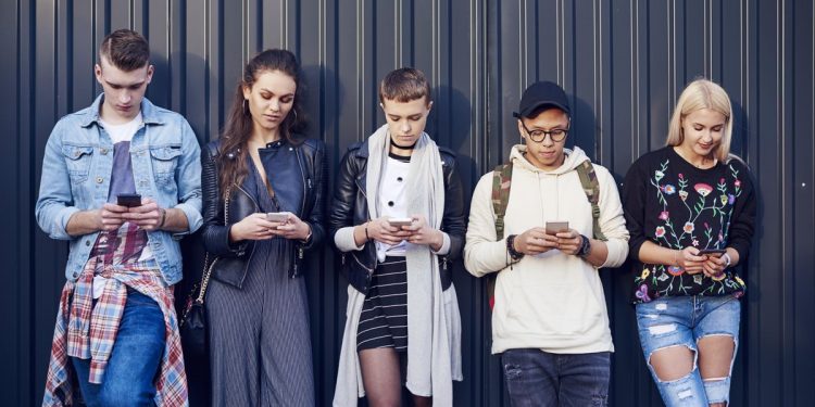 want-to-target-generation-z?-you-need-a-snapchat-marketing-strategy