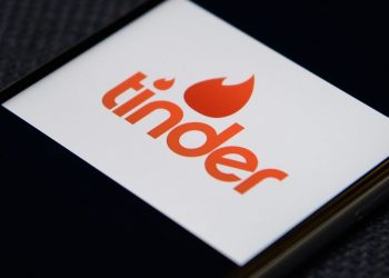 pervert-radio-volunteer-who-groomed-girl-illegally-used-tinder-and-snapchat