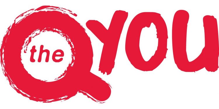 the-q-india-celebrates-100th-episode-of-“bolly2box”-on-snap-india