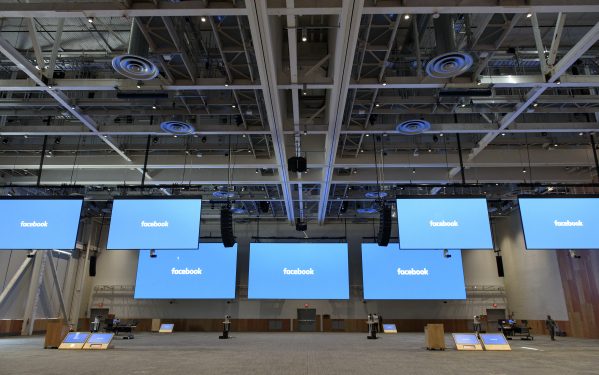 daily-crunch:-facebook-launches-cloud-gaming-service