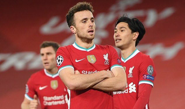 adam-lallana-reveals-he-was-'chucked-out'-of-liverpool's-squad-whatsapp-group-one-day-after-…