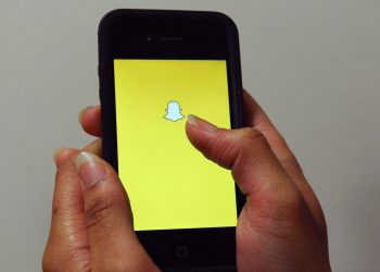 68%-of-people-feel-lonely-amid-coronavirus-restrictions,-snapchat-study-finds