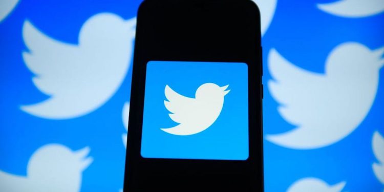 twitter-labels-tweet-from-rt-implying-voter-fraud-in-us-elections