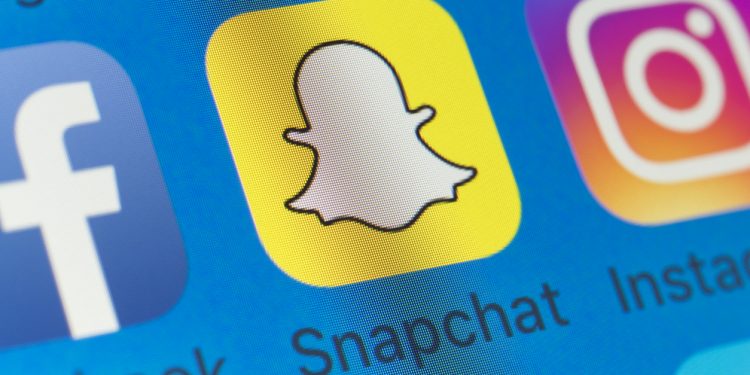 snapchat-launches-new-friendship-report-&-time-capsule-lens-with-aussie-band-sheppard