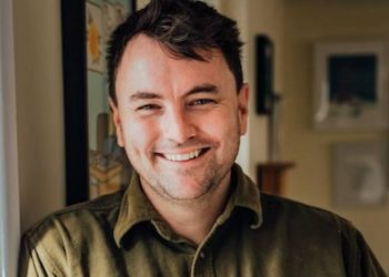 comedian-tom-sainsbury-(aka-snapchat-dude)-wants-to-thank-william-shakespeare