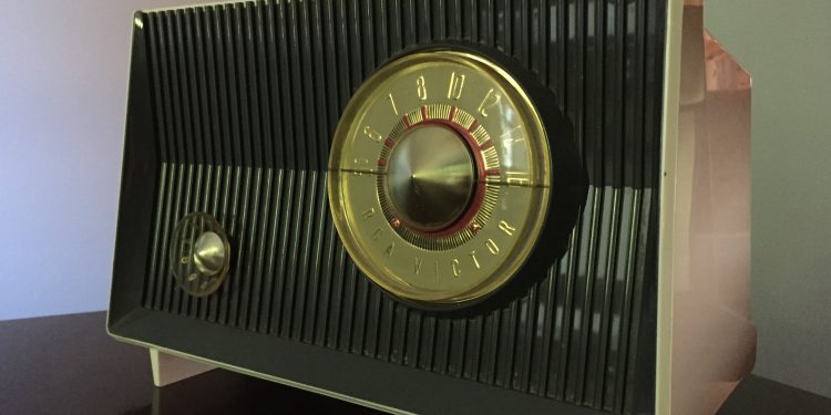 go-vintage!-audio-reader-offers-audio-equipment,-vinyl,-cds-during-facebook-live-sale-thursday