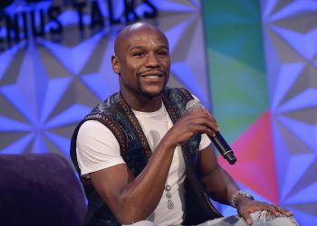 floyd-mayweather-destroys-conor-mcgregor-and-'youtube-girl'-logan-paul-in-one-epic-tweet