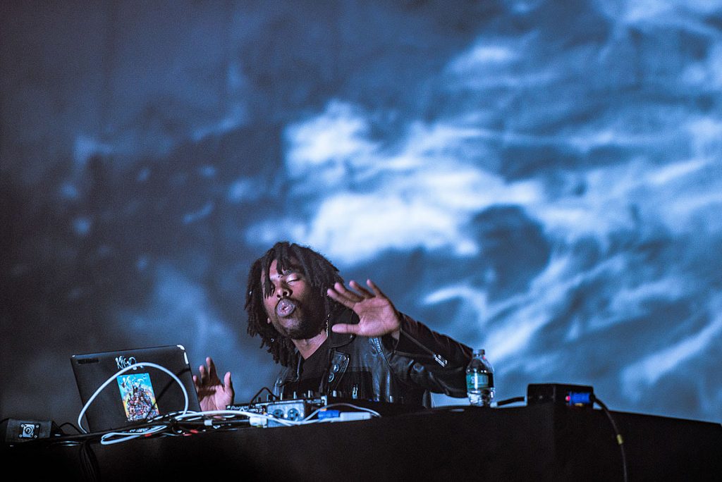 this-week's-livestreams-(flying-lotus,-dinosaur-jr.,-patti-smith,-danny-brown,-more)