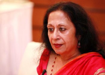 journalist-tavleen-singh-withdraws-defamation-suit-against-twitter-user-pokershash-for-his-…