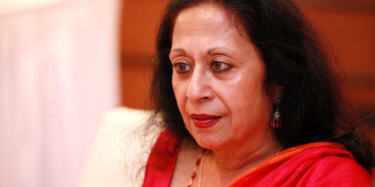 journalist-tavleen-singh-withdraws-defamation-suit-against-twitter-user-pokershash-for-his-…