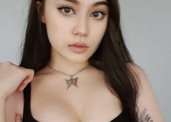twitch-streamer-jadeyanh-horrified-after-stalker-sends-her-25-pizzas,-calls-police-in-her-name