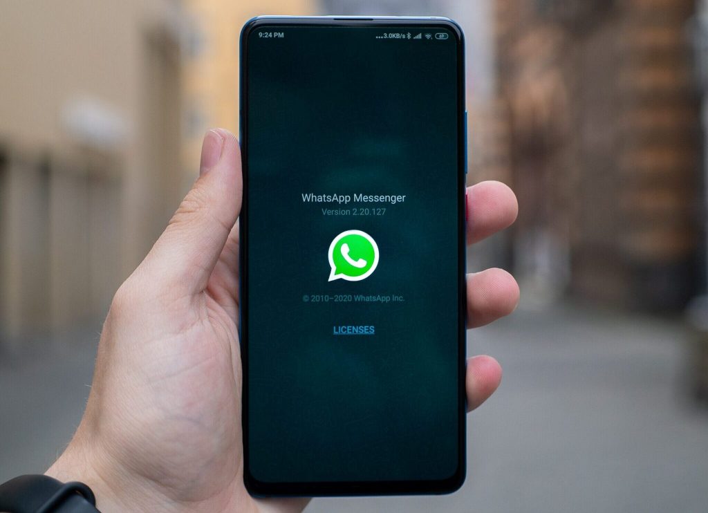 we-lived-it:-here's-how-to-check-and-customise-if-your-whatsapp-chats-will-disappear-after-7-…