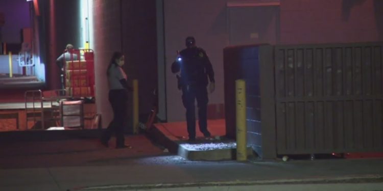 police:-18-year-old-killed-during-sales-transaction