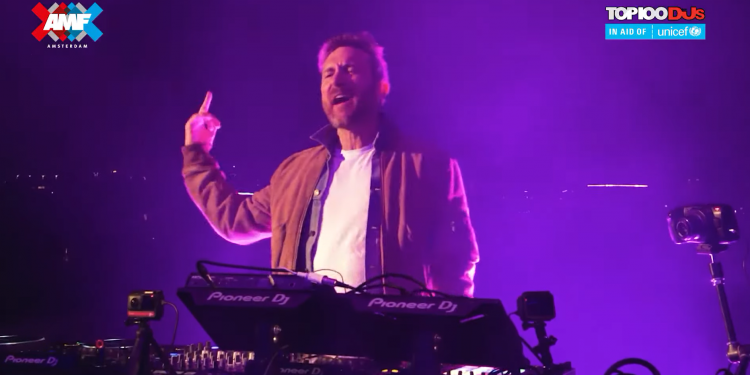 david-guetta,-crowned-world's-best-dj,-performs-his-'biggest-ever'-set-in-the-sky-via-snapchat