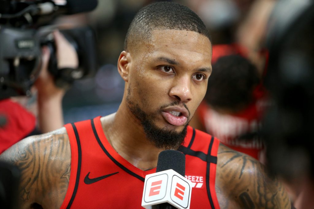 damian-lillard-reacts-after-ranking-third-on-athlete-twitter-engagements