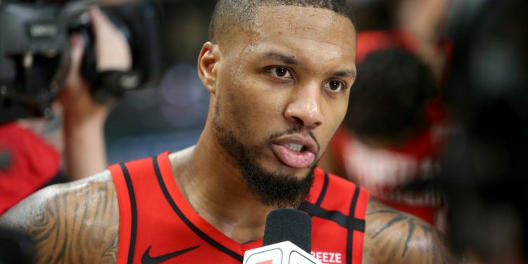 damian-lillard-reacts-after-ranking-third-on-athlete-twitter-engagements