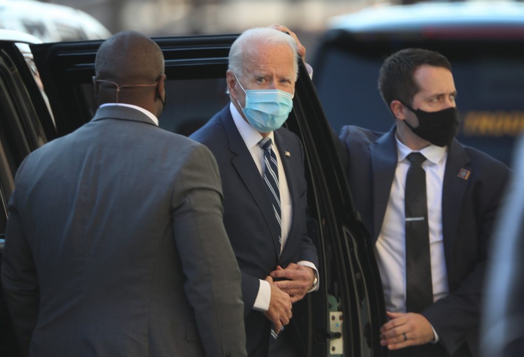 biden's-agency-review-teams-include-tech-employees-from-companies-like-amazon,-airbnb-and-uber