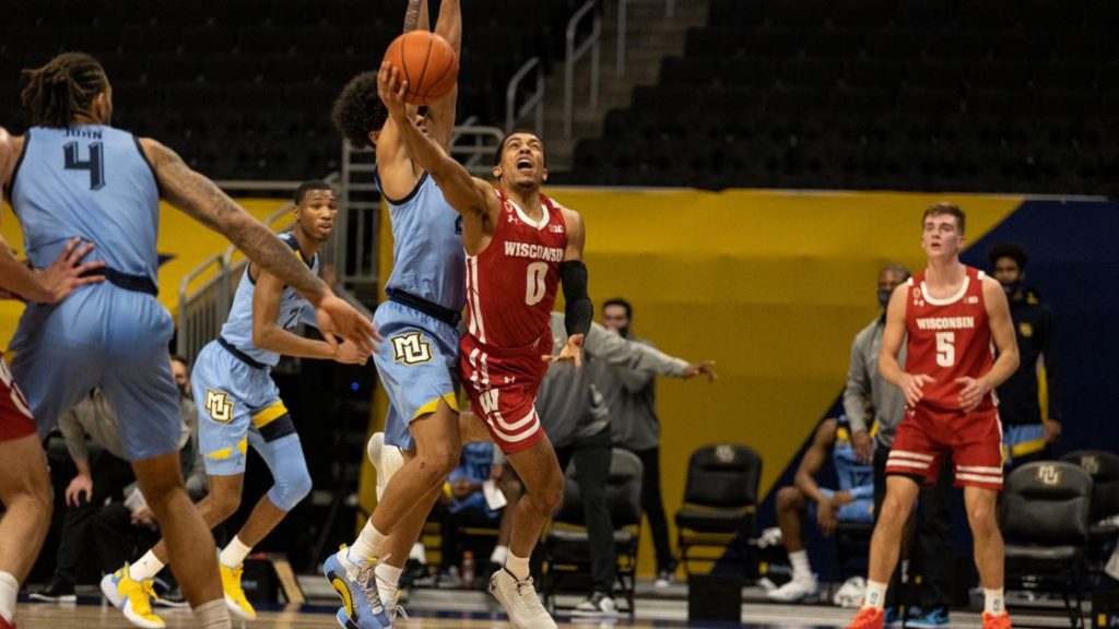 badgers-fans-flock-to-twitter-to-vent-after-no.-4-wisconsin-falls-to-rival-marquette-golden-eagles