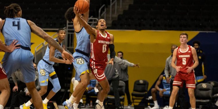 badgers-fans-flock-to-twitter-to-vent-after-no.-4-wisconsin-falls-to-rival-marquette-golden-eagles