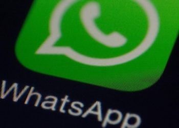 how-to-scan-a-business'-whatsapp-qr-code-on-iphone