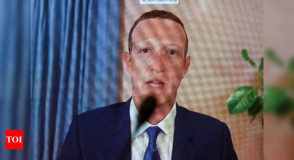 facebook-breakup-would-demolish-mark-zuckerberg's-social-media-empire