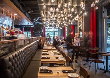 michiganders-miss-dining-out-more-than-anyone-else,-according-to-twitter-data