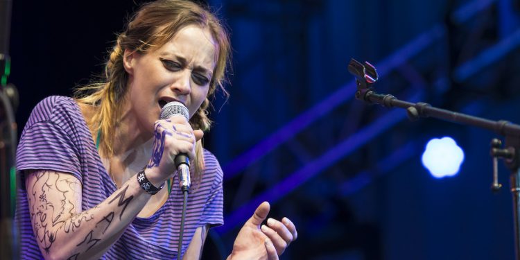 the-biggest-takeaways-from-pitchfork's-heartwarming-new-fiona-apple-profile