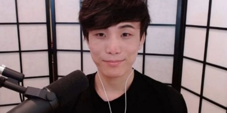 why-does-twitch-streamer-“sykkuno”-cover-his-mouth-when-laughing?