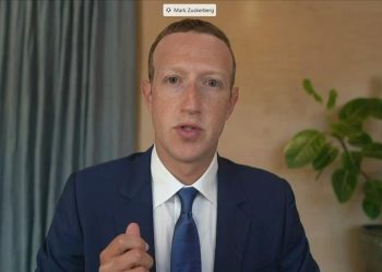 'the-way-out-is-through':-zuckerberg,-execs-set-facebook-roadmap-at-year-end-meeting