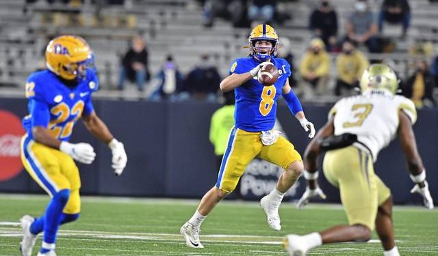 pitt's-kenny-pickett-goes-on-twitter-to-announce-he-will-return-for-the-2021-season