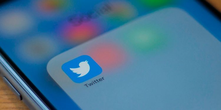 the-best-business,-finance-and-retirement-accounts-to-follow-on-twitter-in-2021