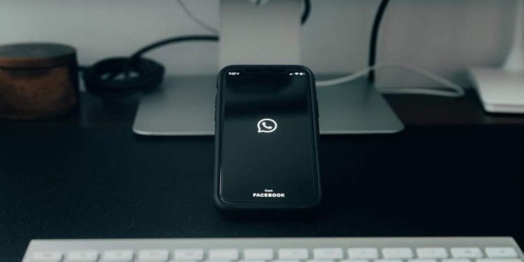 whatsapp-is-testing-voice-and-video-calls-on-desktop,-gearing-up-to-take-on-zoom-and-google-meet