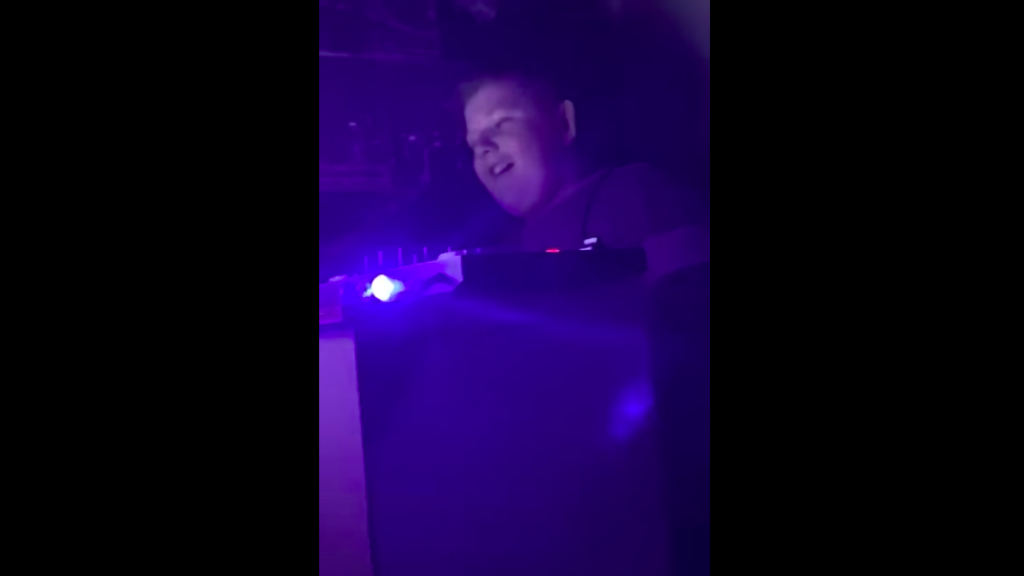 12-year-old-dj-has-equipment-confiscated-after-school-bathroom-rave