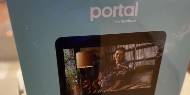 facebook-portals-donated-to-help-hospital-patients-see-families-for-the-holidays