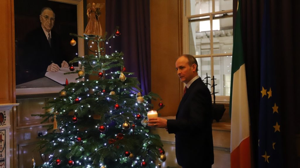 #shineyourlight-–-ireland-unites-in-a-source-of-warmth,-hope,-and-vision