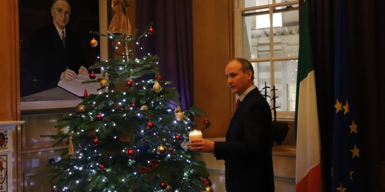 #shineyourlight-–-ireland-unites-in-a-source-of-warmth,-hope,-and-vision