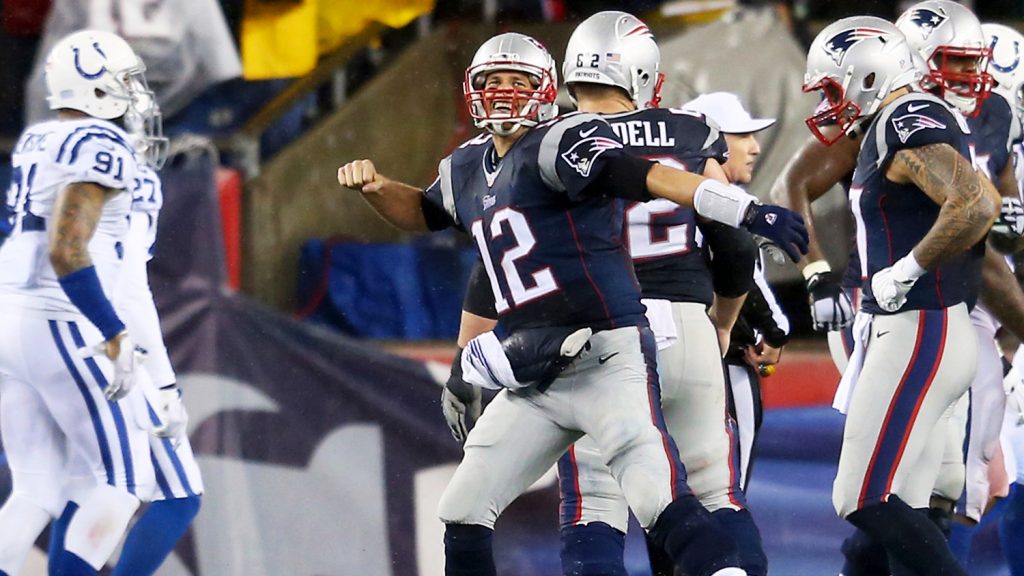 tom-brady-hilariously-roasts-tony-dungy,-colts-on-twitter